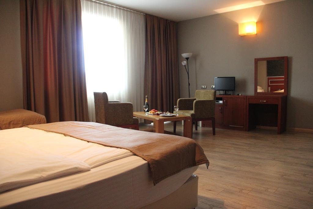Sahil Hotel